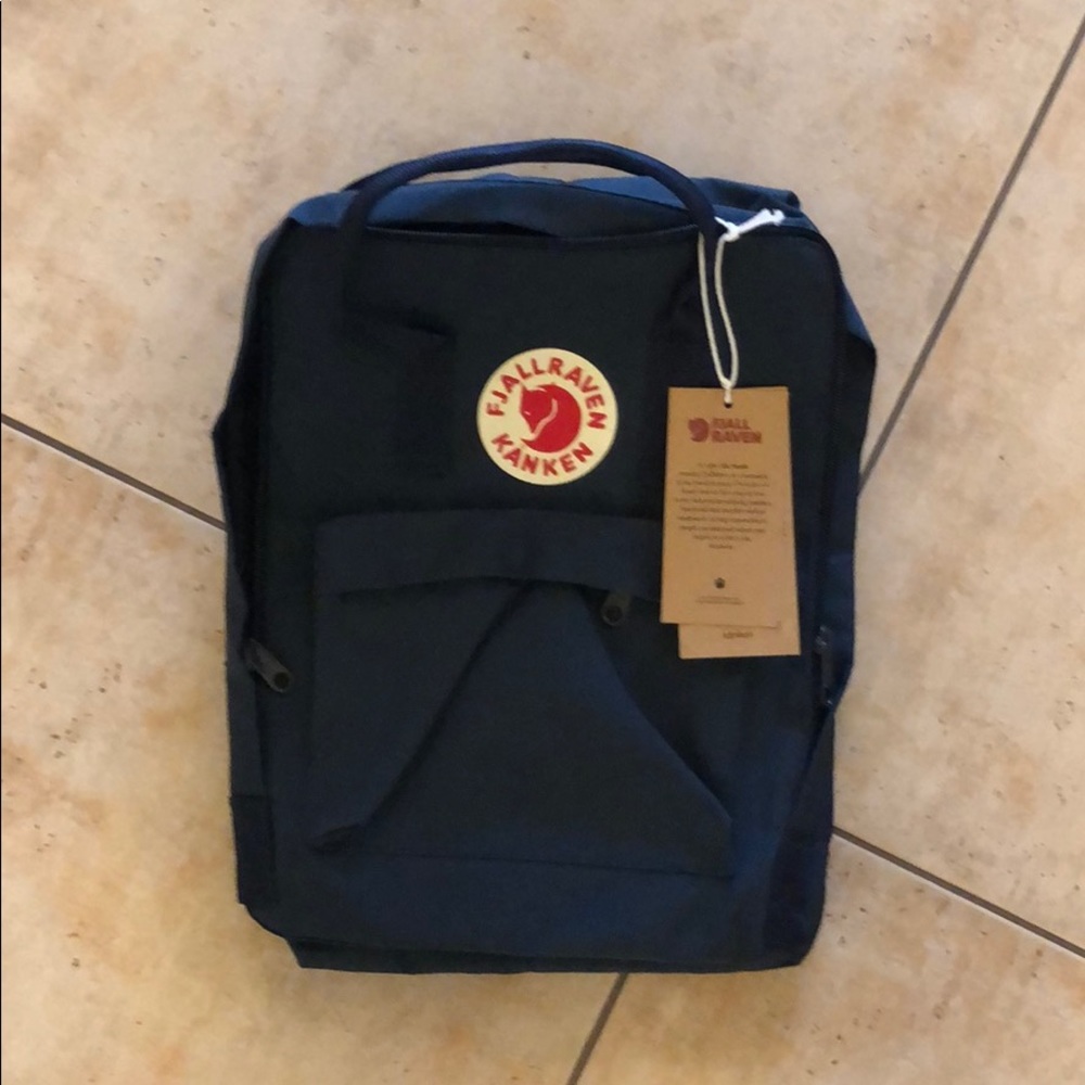 Navy fjallraven backpack